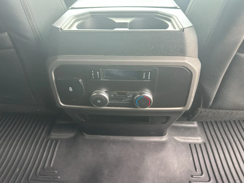 Used 2018 Shadow Black Ford XLT image 27