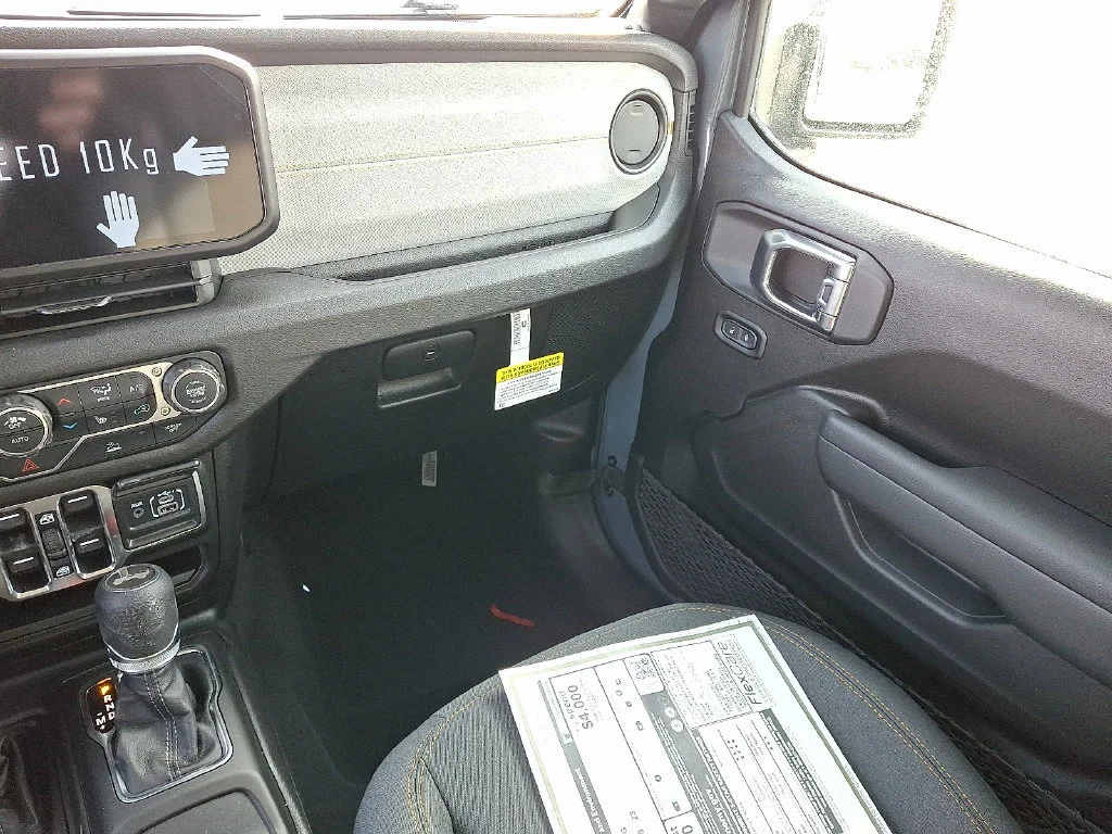 New 2026 Anvil Clear-Coat Exterior Paint Jeep Sport S image 12