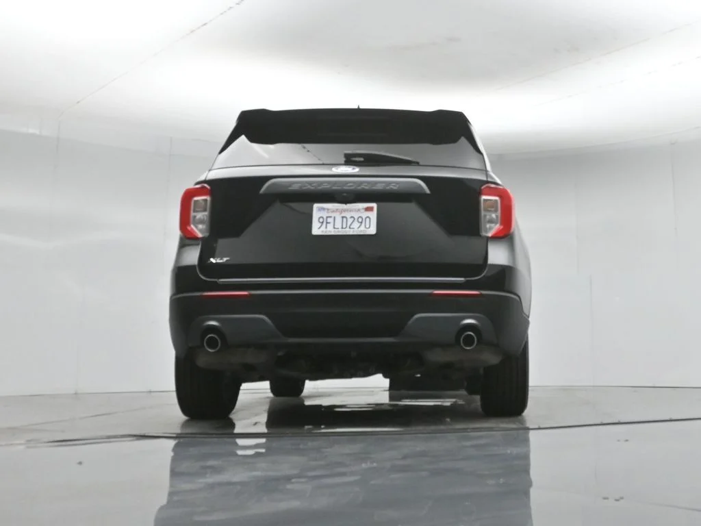Certified Used 2022 Black Ford XLT image 8