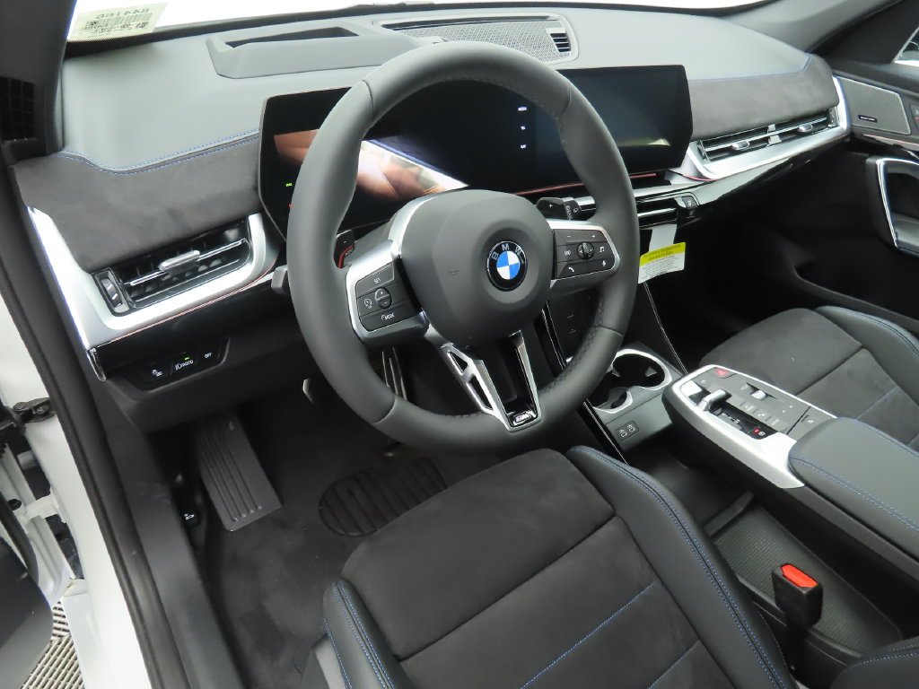 Certified Used 2026 Alpine White BMW xDrive28i image 10