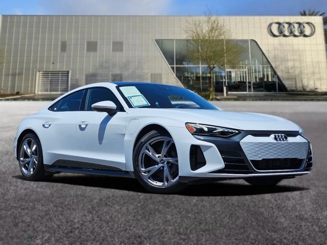 2023 Audi e-tron GT Premium Plus