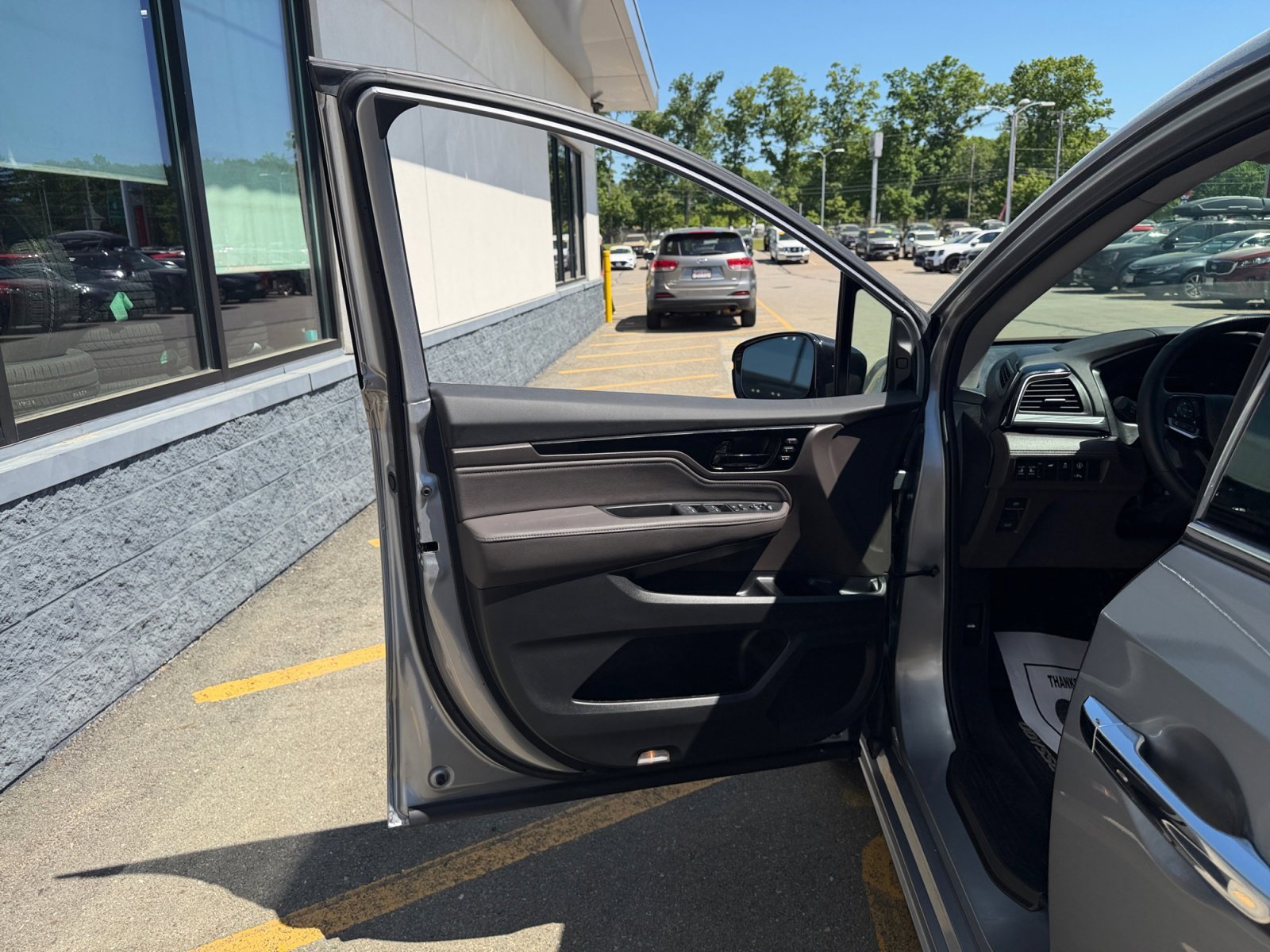 Used 2023 Lunar Silver Metallic Honda Elite image 29