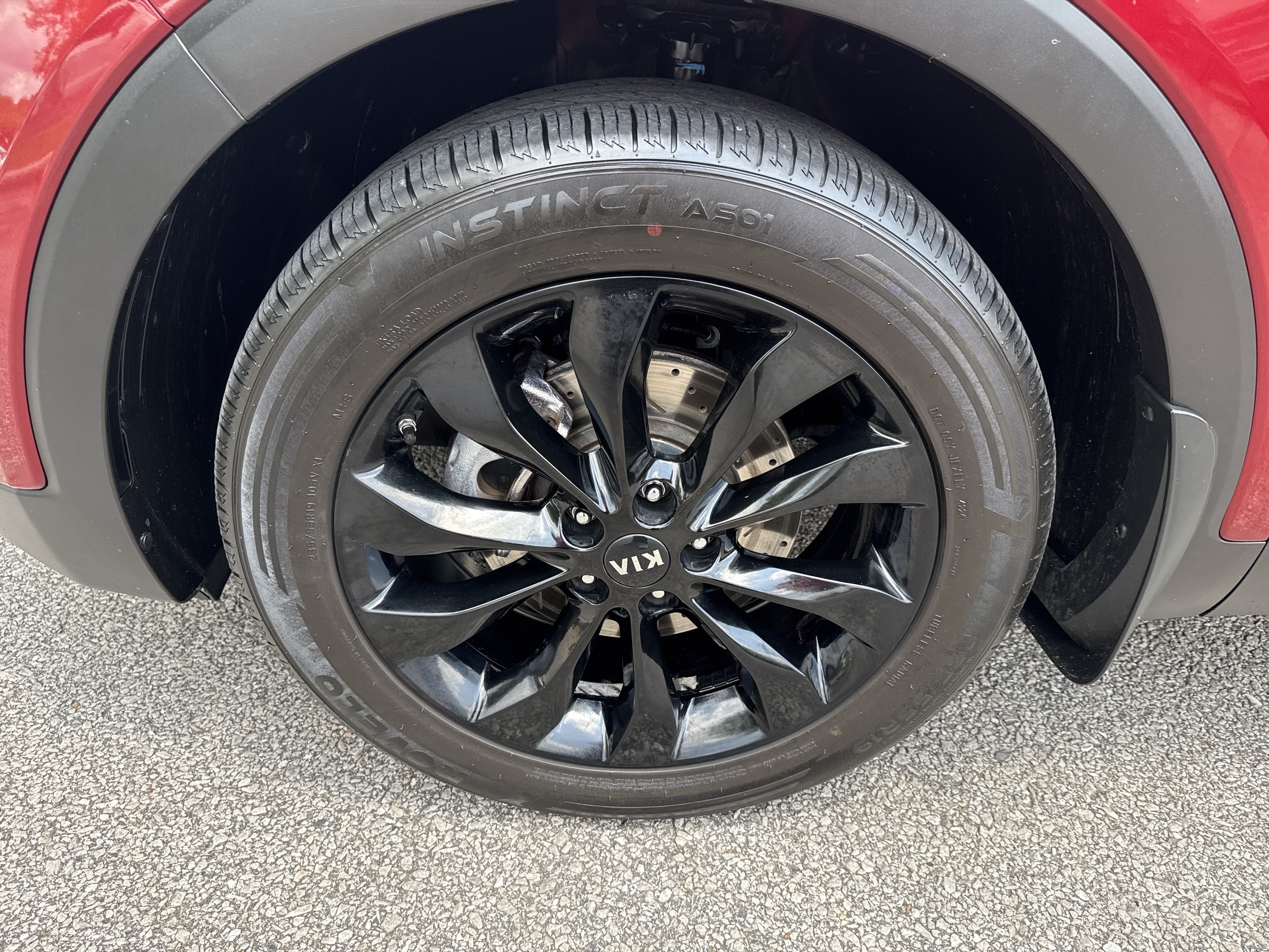Used 2019 Passion Red Kia S V6 image 11