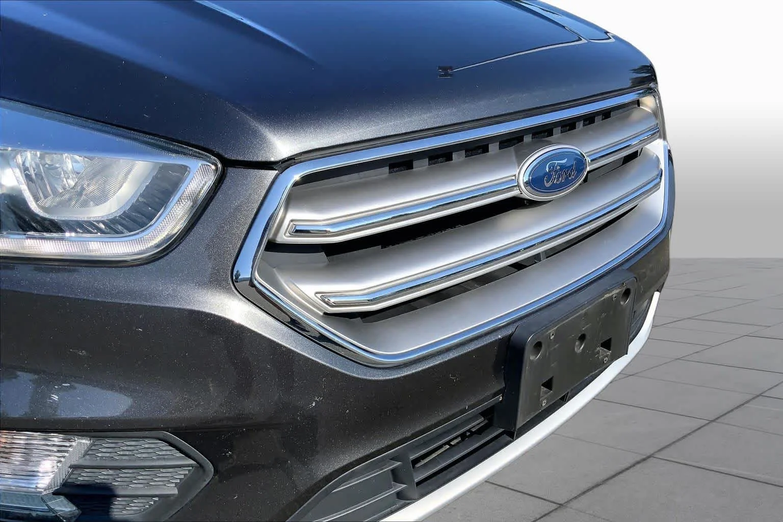 Used 2017 Magnetic Metallic Ford Titanium image 30