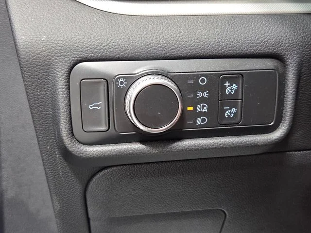 Used 2020 Silver Ford XLT image 30