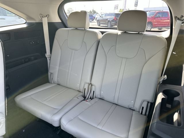 Used 2023 Silver Kia SX image 28