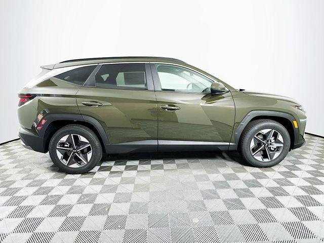 New 2026 Green Hyundai SEL FWD image 9