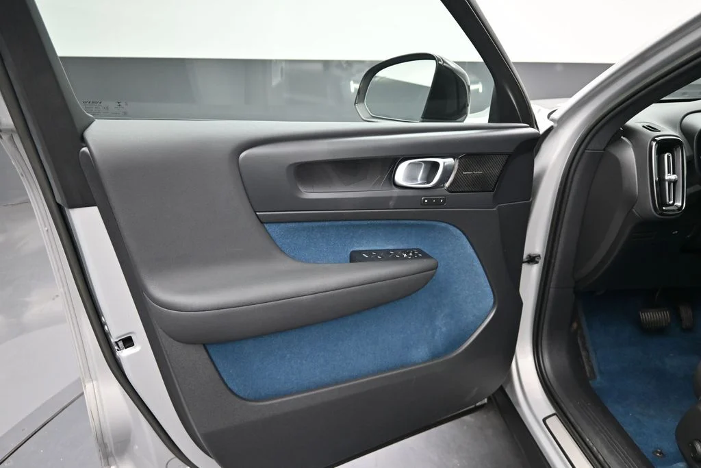 Certified Used 2023 Silver Dawn Volvo Ultimate image 13