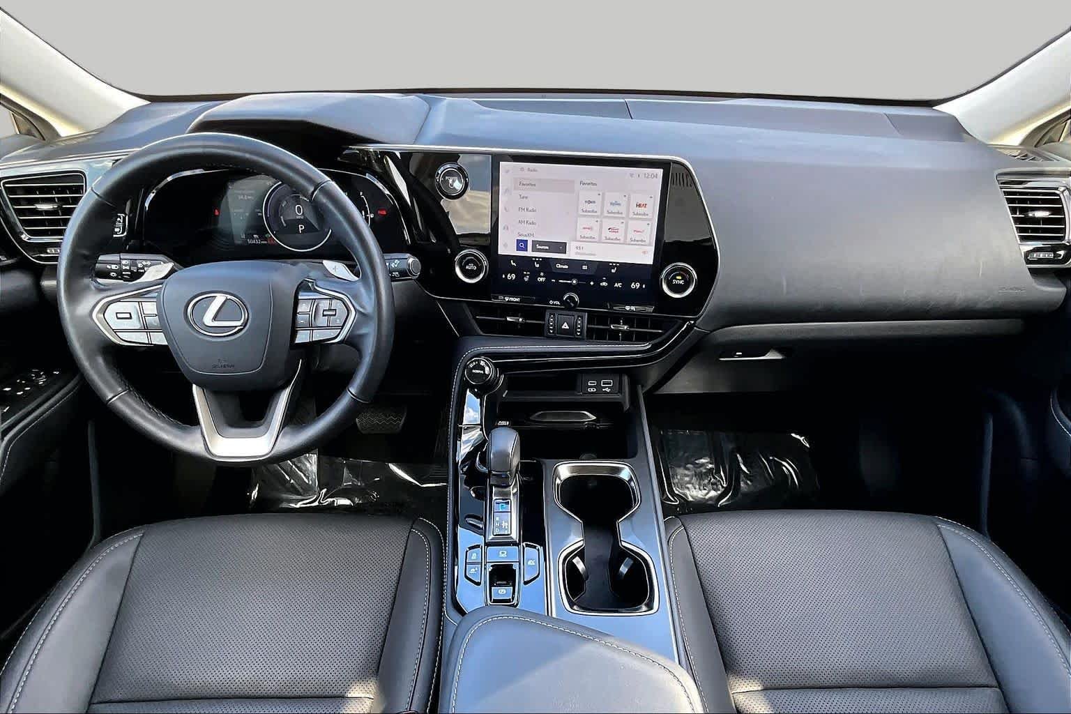 Used 2023 Eminent White Pearl Lexus  image 16