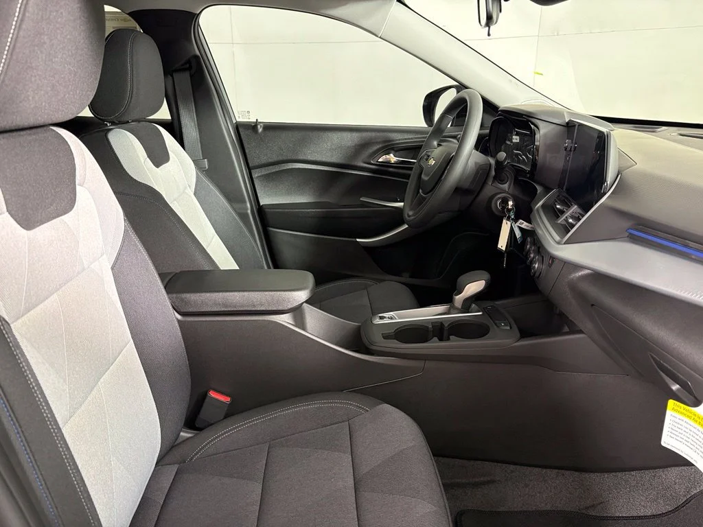 2026 Chevrolet Trax LS - Photo 17