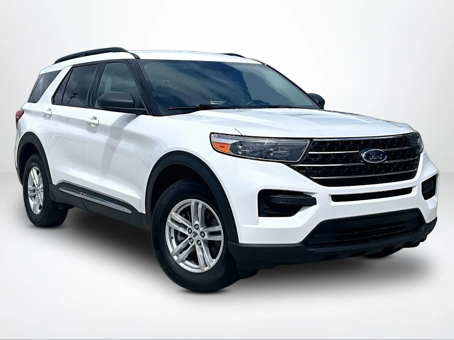 Used 2022 White Ford XLT image 13