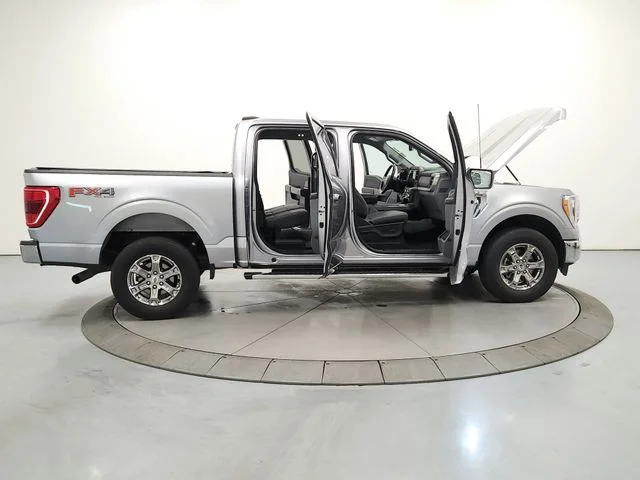 Used 2022 Silver Ford XLT image 16