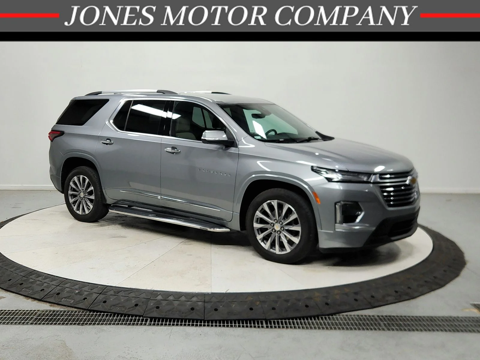 Used 2023 Gray Chevrolet Premier image 1