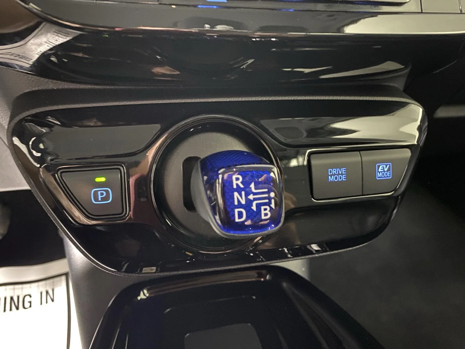 Used 2022 Magnetic Gray Metallic Toyota XLE AWD-e image 23