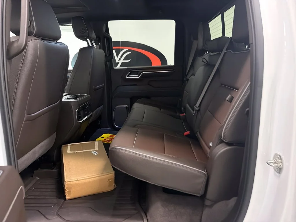 Used 2025 Summit White GMC Denali image 15