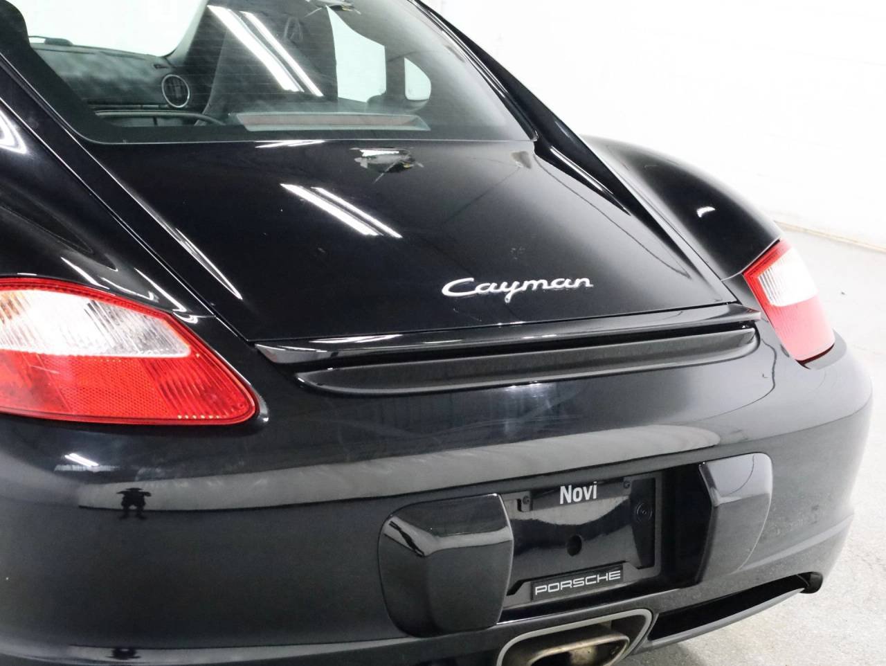 Used 2007 Black Porsche Cayman image 8