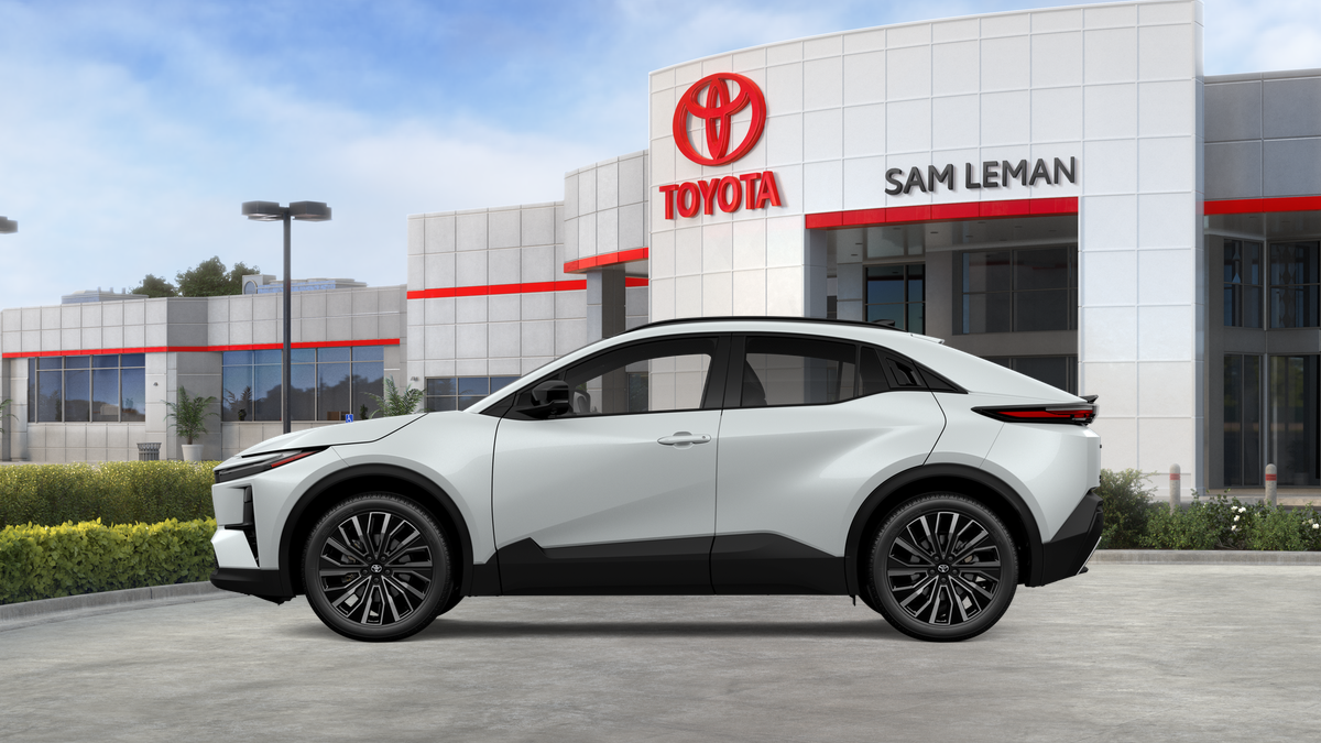 New 2026 Wind Chill Pearl Toyota XSE image 35