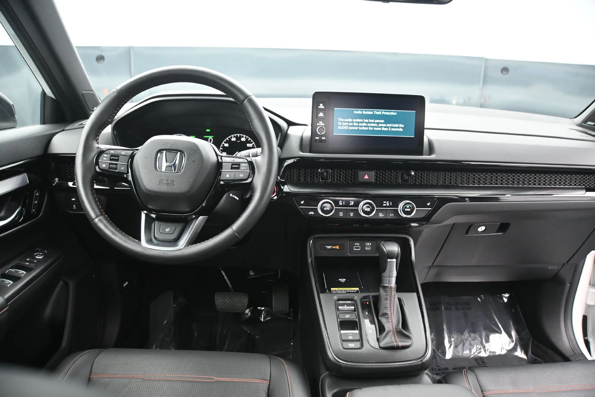 Used 2024  Honda 5D WAGON HYBRID SPORT TOURING AWD image 18
