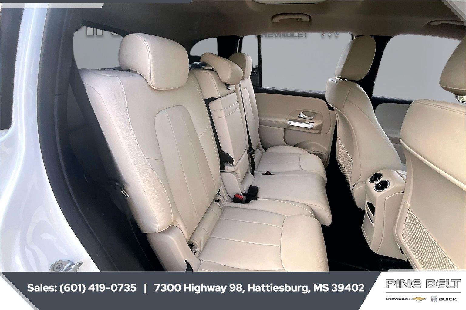 Used 2023 White Mercedes-Benz GLB 250 image 20