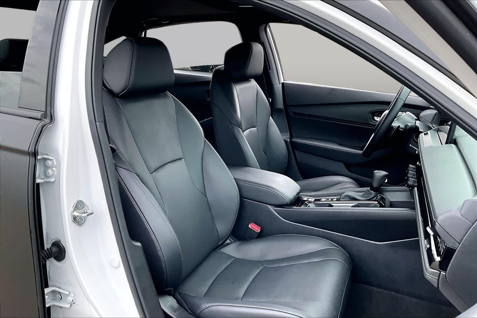 Used 2025 Platinum White Pearl Honda Sport-L image 9
