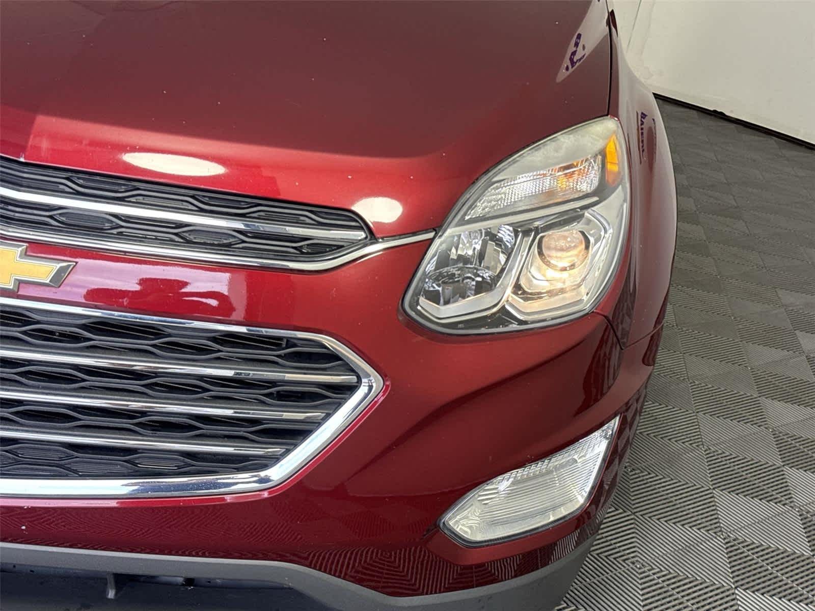 Used 2016 SIREN RED TINTCOAT Chevrolet LT image 9