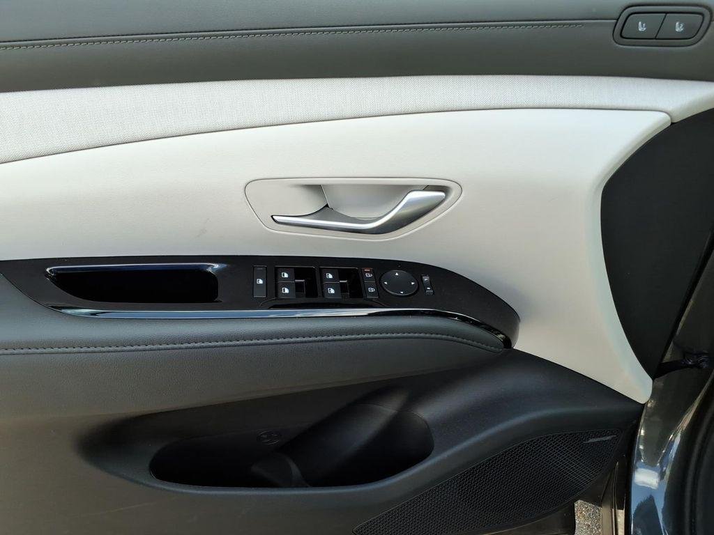 2025 Hyundai Tucson Limited - Photo 14