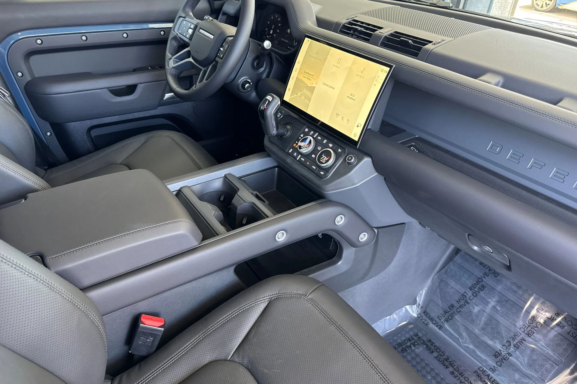 New 2026 TASMAN BLUE Land Rover X-Dynamic SE image 18