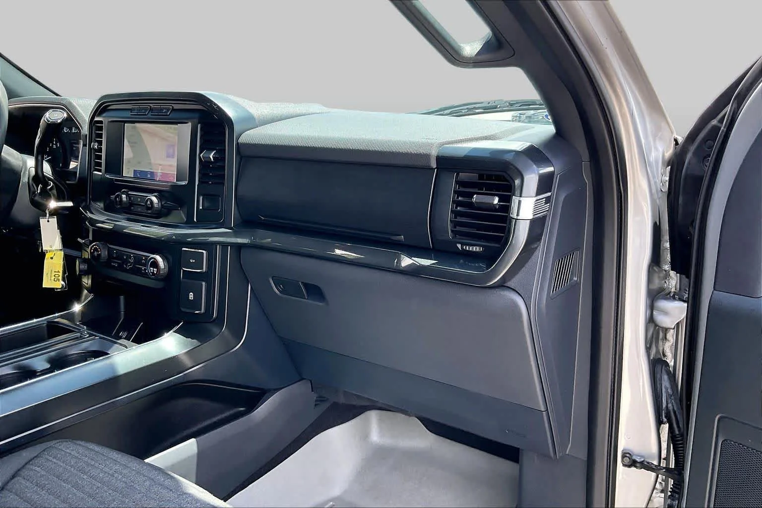 Used 2021 Iconic Silver Ford XL image 18