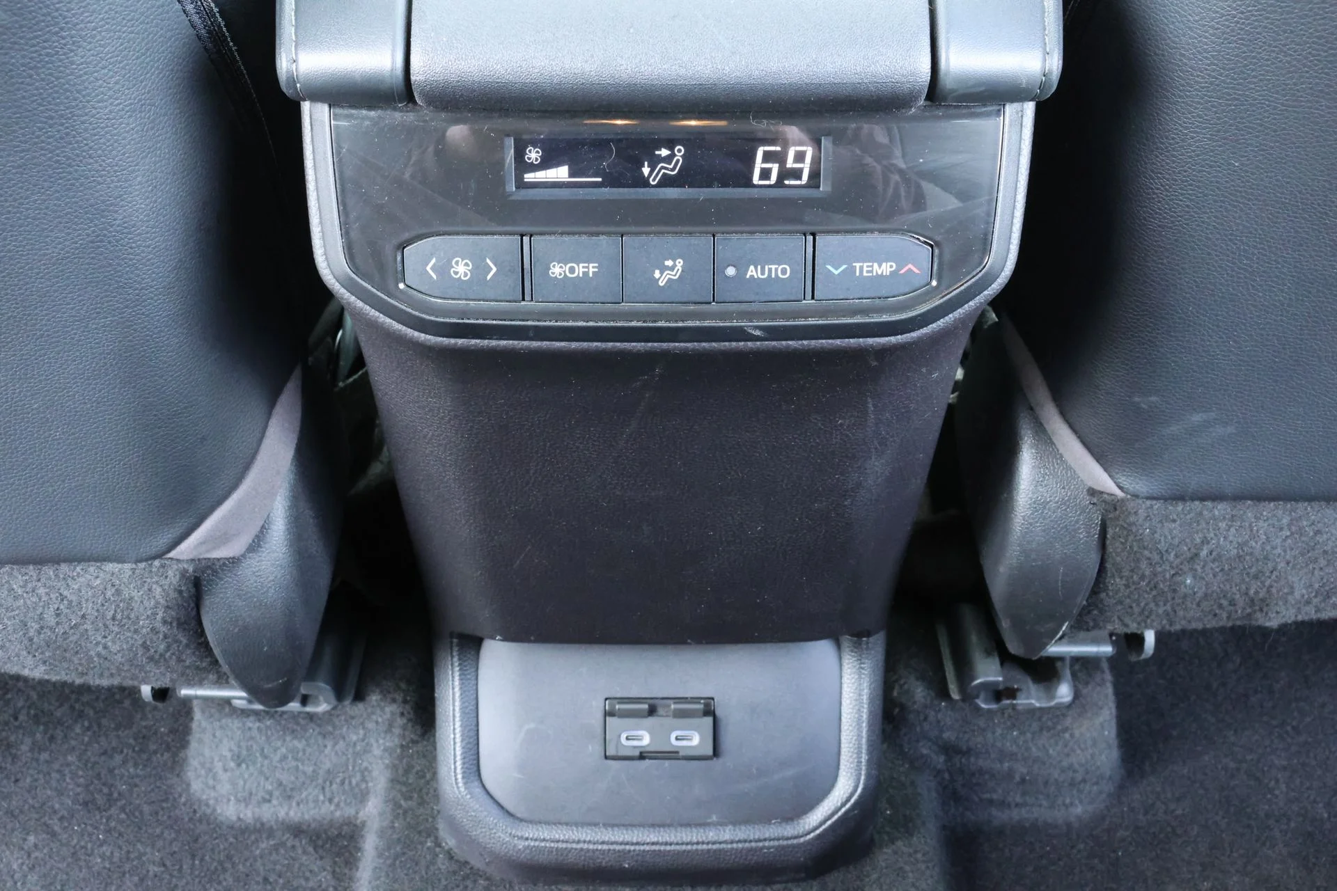 Used 2023 Beige Toyota XLE image 22
