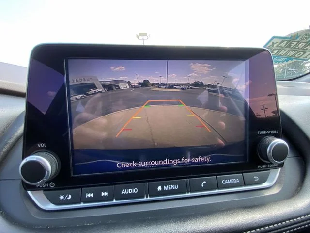 Used 2023 Black Nissan S image 17