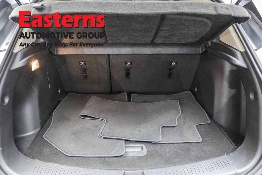 Used 2024 White Buick Sport Touring image 9