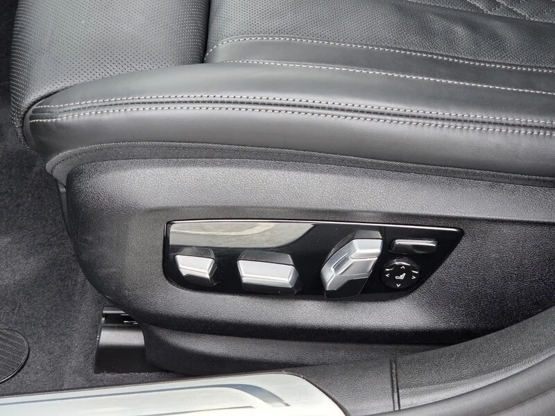 Used 2022 Silver Metallic BMW 750I XDRIVE SEDAN image 9