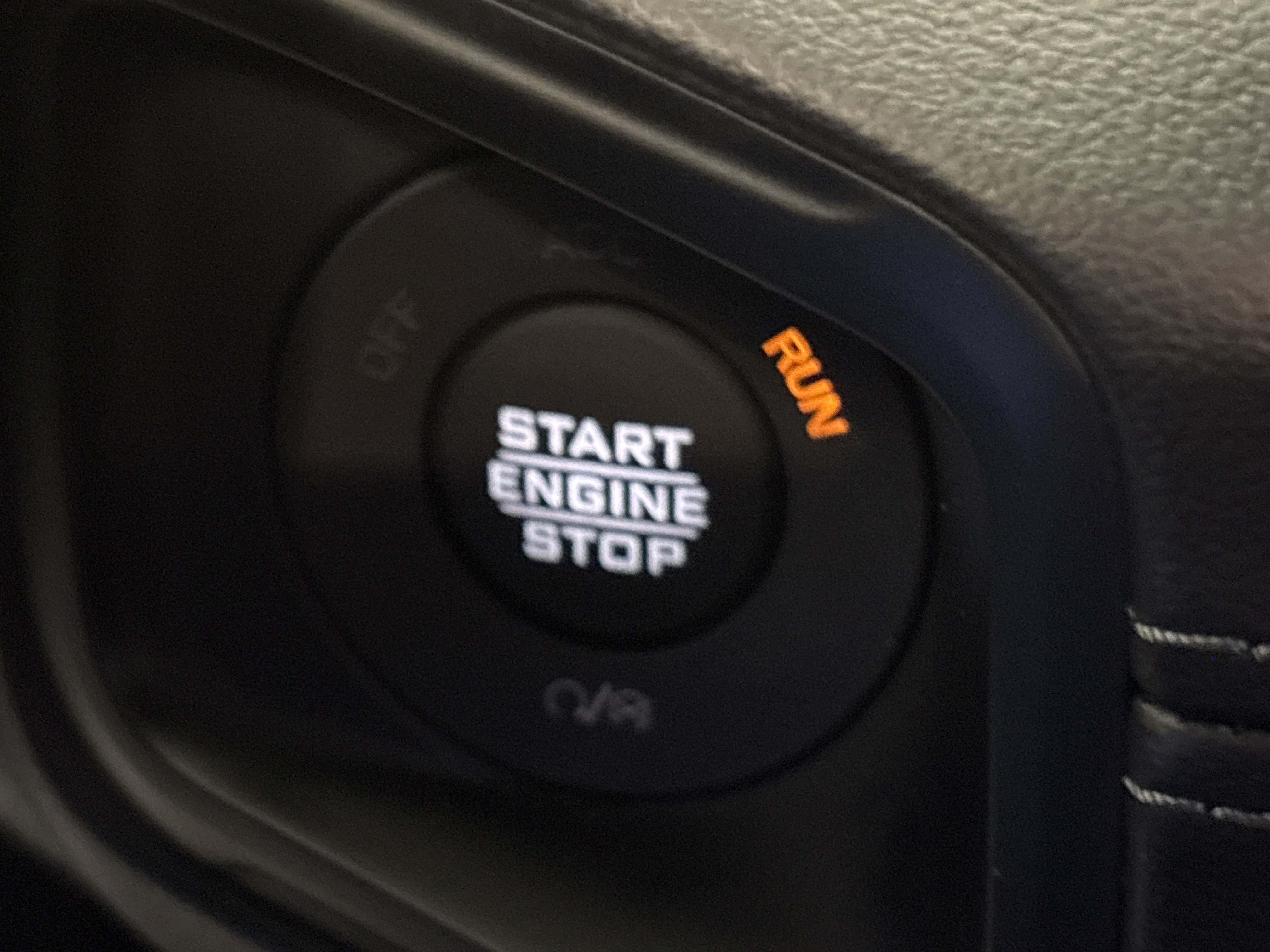 Used 2025 Anvil Clearcoat Jeep Mojave image 22