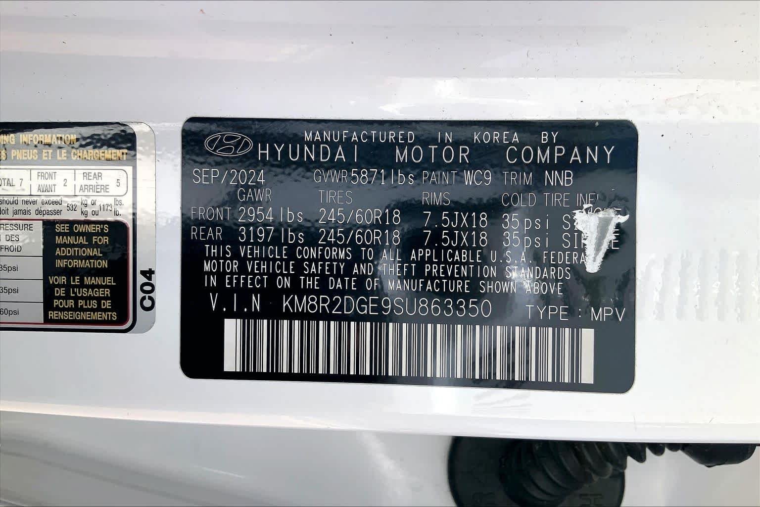 Used 2025 Hyper White Hyundai SEL image 31