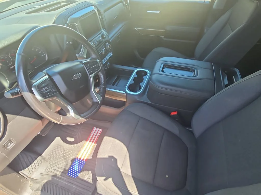 Used 2021 Oxford Brown Metallic Chevrolet RST image 16