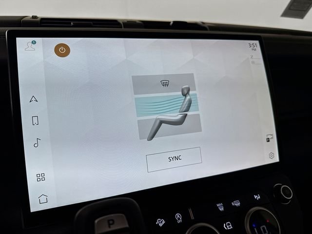 New 2026 Fuji White Land Rover X-Dynamic SE image 18