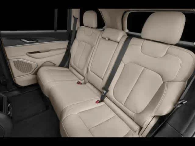 2025 Jeep Grand Cherokee Altitude - Photo 10