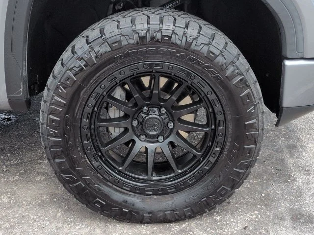 Used 2021 Satin Steel Metallic GMC AT4 image 11