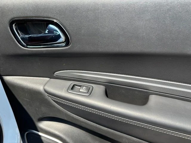 Used 2018 White Dodge SRT image 21