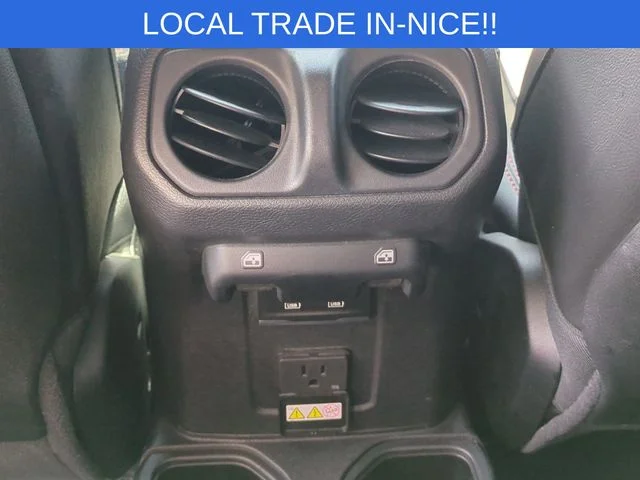 Used 2021 Gray Jeep Rubicon image 26