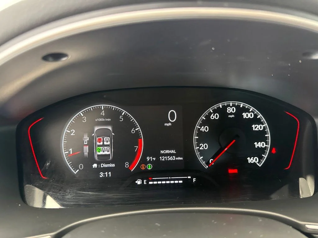 Used 2024 White Honda Base image 23