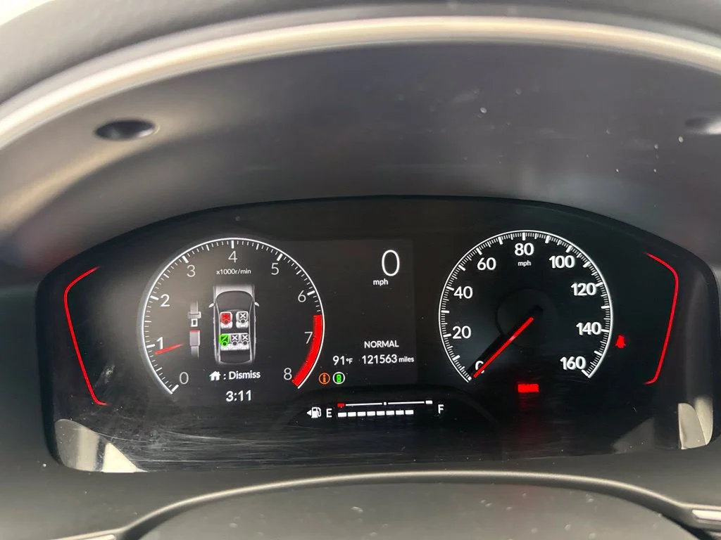 Used 2024 White Honda Base image 23