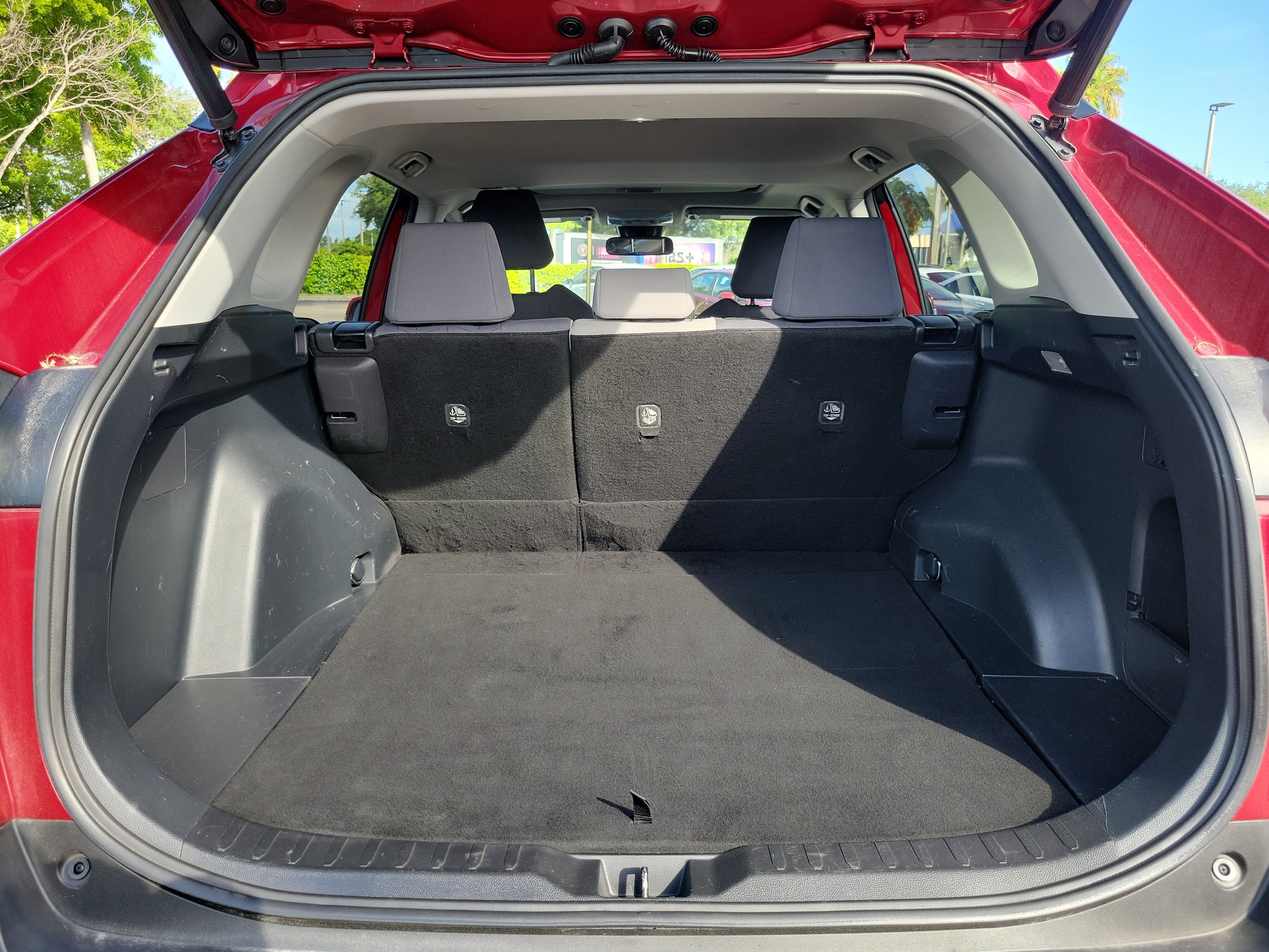 Used 2021 Pearl Toyota XLE image 7