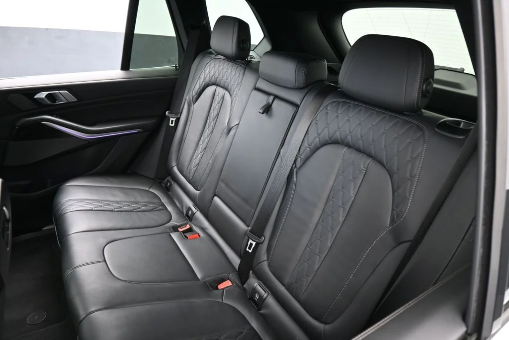 Used 2025 Black Sapphire Metallic BMW xDrive50e image 38
