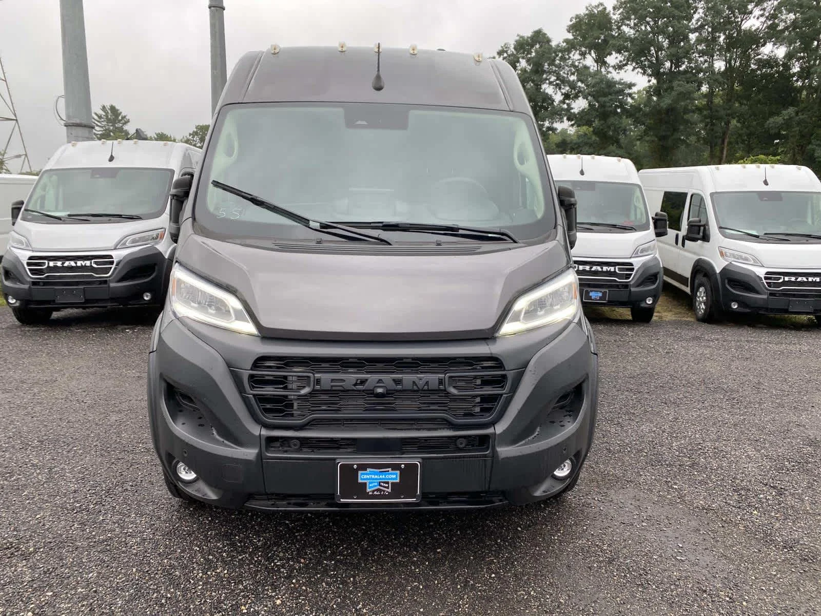 Used 2025 Granite Crystal Metallic Clearcoat Ram SLT+ image 9