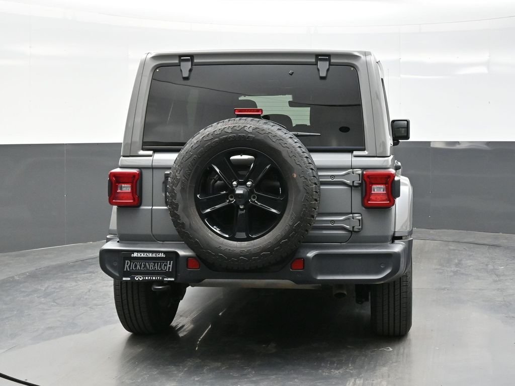 Used 2023 Gray Jeep Altitude image 6