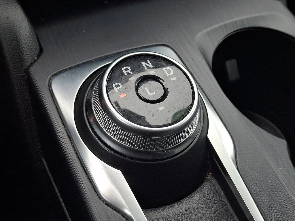 Used 2022 Gray Ford SE image 14