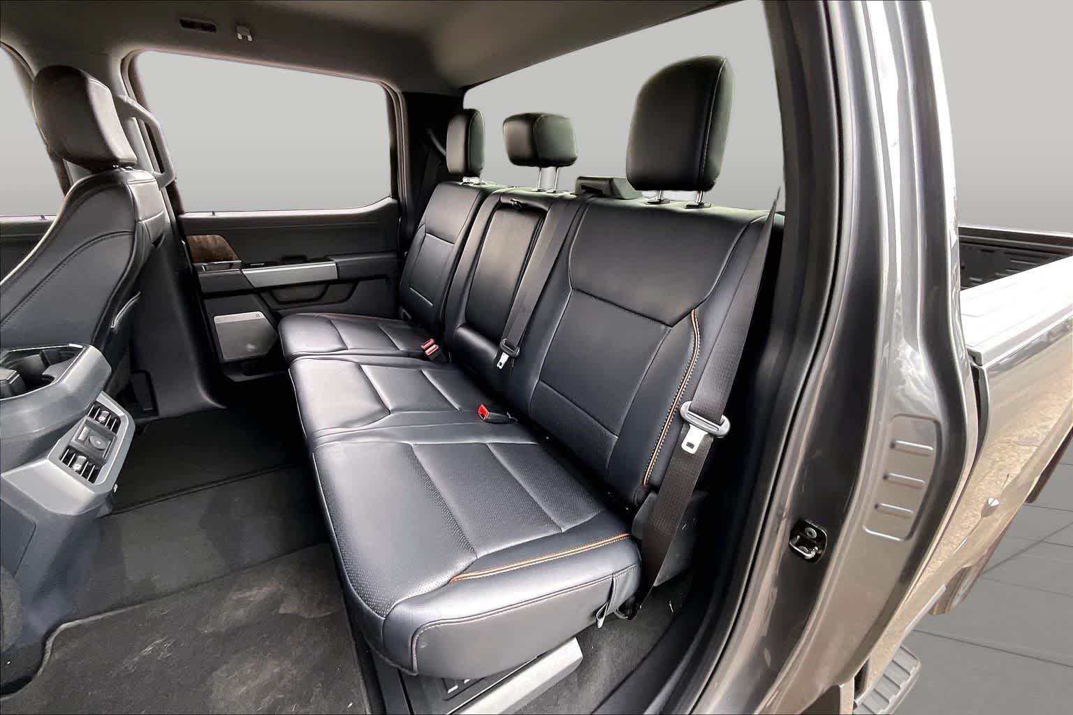 Used 2026 Carbonized Gray Metallic Ford LARIAT image 20