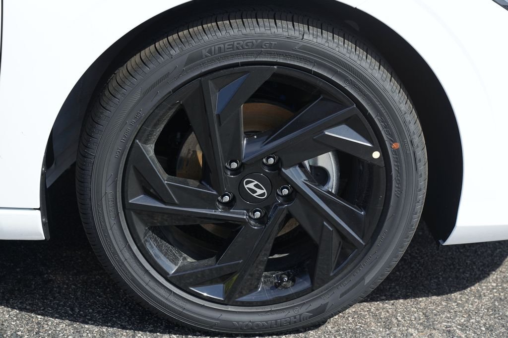New 2026 Serenity White Pearl Hyundai SEL Sport Premium image 30