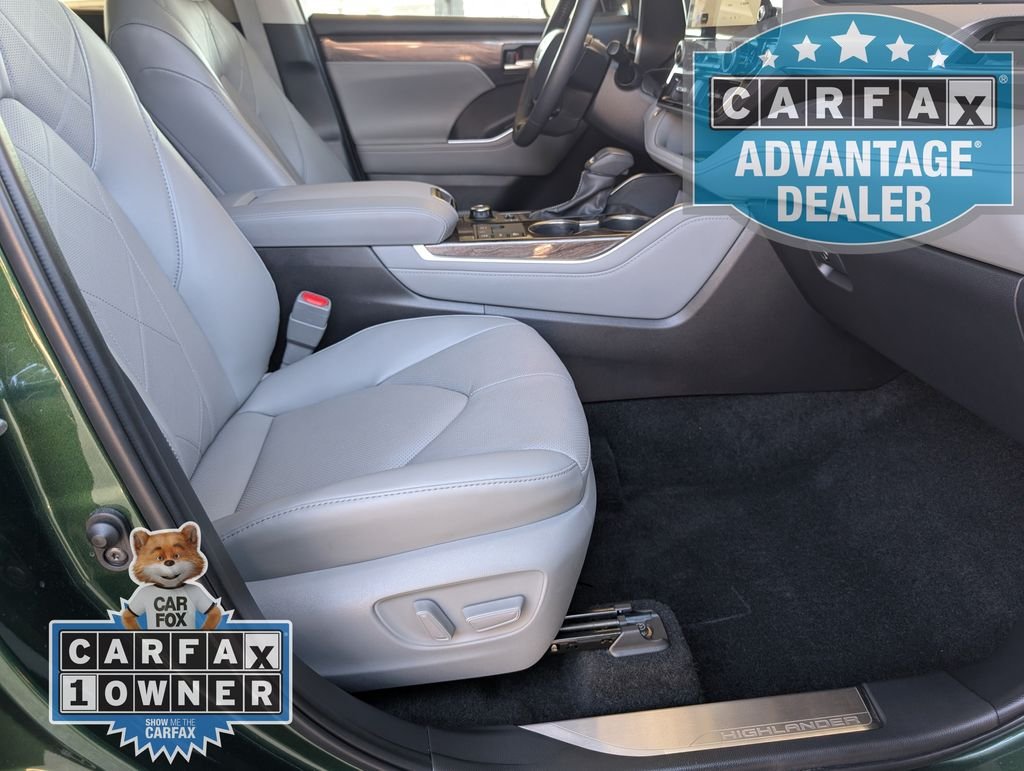 Used 2025 Green Toyota Platinum image 26